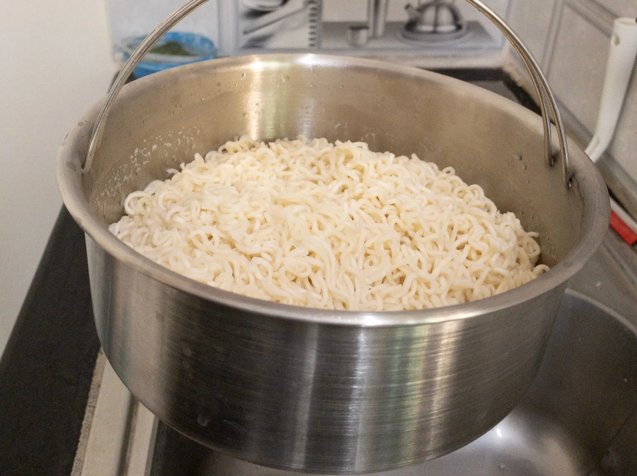 draining of maggi