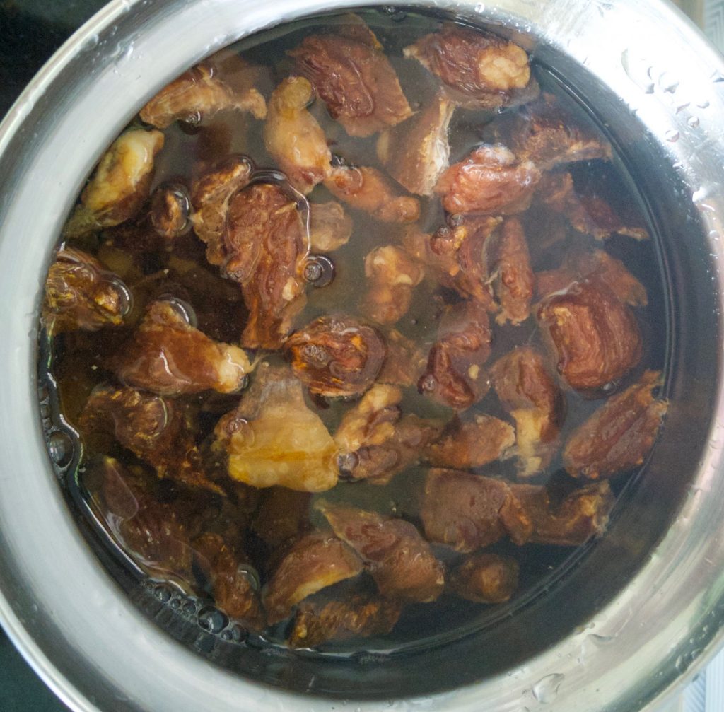 soaking og meat Rayalaseema Votithonakalu(Jerk lamb curry)